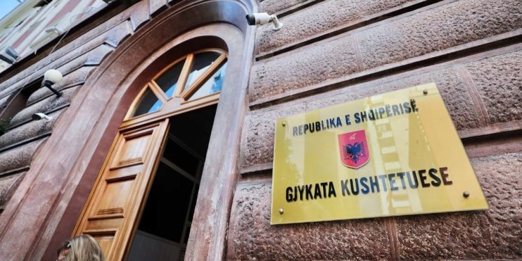 “Anulimi i dekreti ‘Diella’: Grupi Parlamentar i PD paraqet dy padi në Gjykatën Kushtetuese”