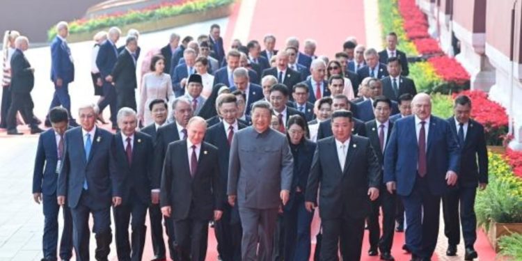 “Askush s’na ndal” / Xi Jinping sfidon Putinin dhe Kim Jong-un, mesazh i qartë për Tajvanin dhe SHBA-të