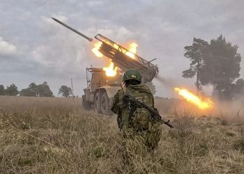 Avancimi i Rusisë në fushëbetejë, forcat ruse pushtojnë fshatin Korosh.