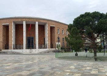 BSH diskuton për komisionet e pagesave elektronike: Kursim prej 40 milion eurosh në vit, rregulla të reja për këmbimin valutor