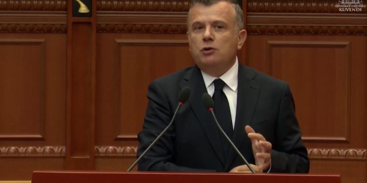 Balla reagon ndaj kritikave: Opozita duhet të marrë pjesë në Komisione, nuk e kemi shkrirë ‘Integrimin’, por i kemi dhënë më shumë përgjegjësi