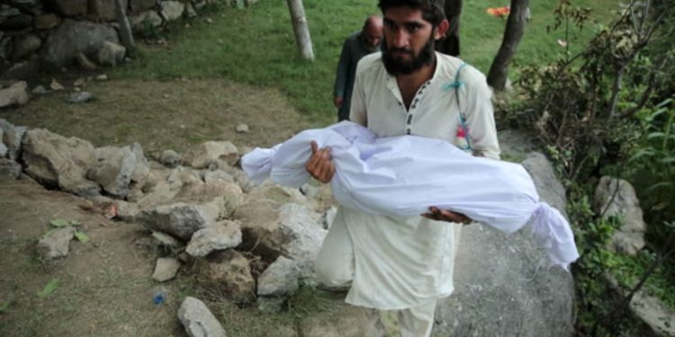 Bilanci i tragjedisë në Afganistan: 1400 të vdekur nga tërmeti shkatërrues, Talebanët kërkojnë ndihmë.