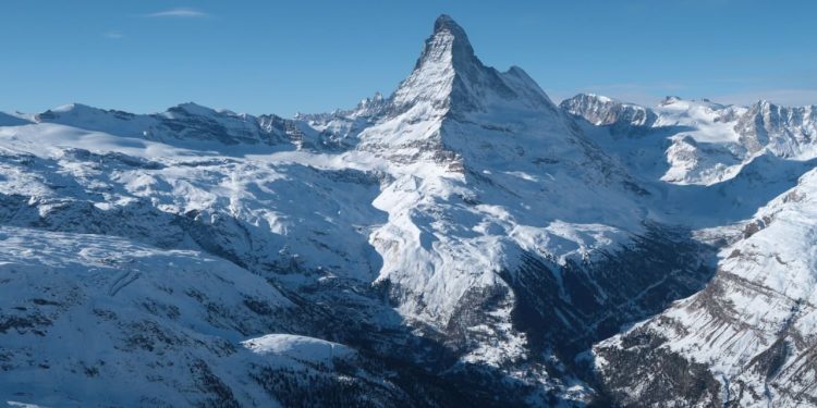 Borë në Zvicër dhe Itali, rënia e temperaturave sjell reshjet e para në Zonat Malore