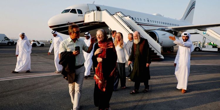 Çifti i moshuar anglez lirohet pas tre muajsh në burg nga talebanët