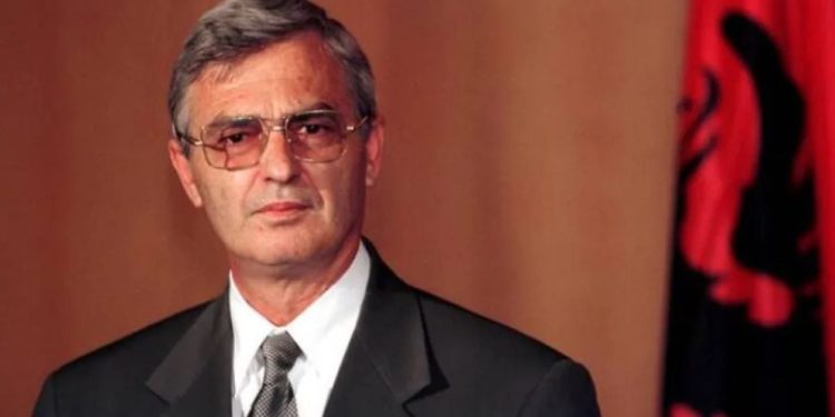 Delegacioni shqiptar në Rambuje: Publikohet letra e Rexhep Meidanit që thotë: Shqiptarët e mbështesin, por keni një barrë të madhe mbi supe.