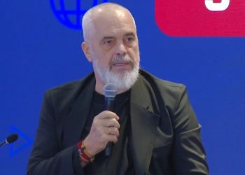 “Diella nuk do të marrë vendime”/ Rama për ministren e IA: Nuk i delegojmë përgjegjësitë e qeverisjes.