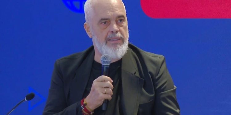 “Diella nuk do të marrë vendime”/ Rama për ministren e IA: Nuk i delegojmë përgjegjësitë e qeverisjes.