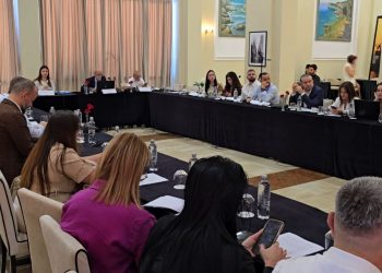 Diskutim mbi Kodin Penal: Tryezë Konsultative në Durrës, Gjyqtarët theksojnë vështirësitë e zbatimit për shkak të kapaciteteve aktuale.