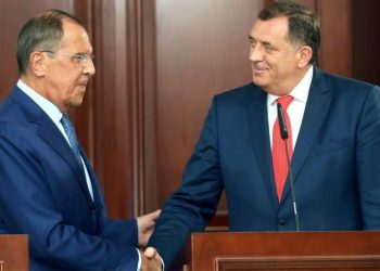 Dodik në Moskë, Lavrov shpreh mbështetje: Dënojmë tentativat për të rrëzuar liderët serbë të padëshirueshëm për Perëndimin.