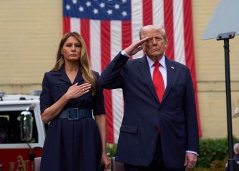 Donald Trump nderon viktimat e 11 Shtatorit: Kurrë nuk do ta harrojmë atë ditë të zezë për Amerikën.