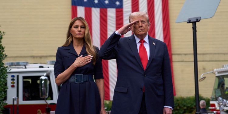 Donald Trump nderon viktimat e 11 Shtatorit: Kurrë nuk do ta harrojmë atë ditë të zezë për Amerikën.