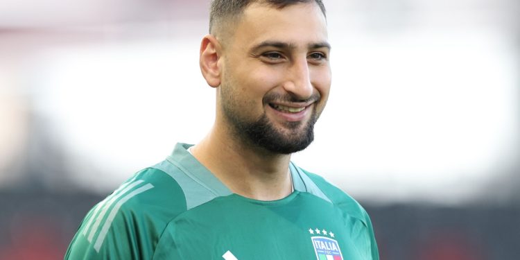 Donnarumma prezantohet te Manchester City: 'Guardiola më deshi vërtet' dhe komente mbi Luis Enriquen