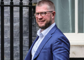 Dorëheqje e papritur për Starmer: Drejtori i strategjisë së kryeministrit largohet pas zbulimit të mesazheve seksuale për një deputete britanike