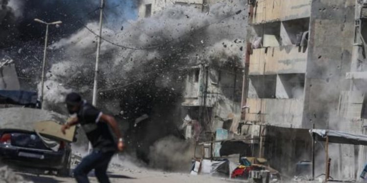 Dritë jeshile për paqe? Donald Trump paraqet propozimin e tij për një armëpushim ndërmjet Gazës dhe Hamasit.