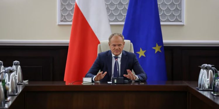 Dronët rusë shkelin hapësirën ajrore të Polonisë, vendi kërkon aktivizimin e Nenit 4 të NATO-s.