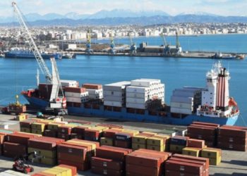 Eksportet në rritje, Kosova kryeson/ INSTAT: Dërgesat u dyfishuan në gusht, importet ranë.