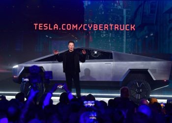 Elon Musk shkon me 2.57 milionë aksione të Teslës, investimet rriten me afërsisht 5%.