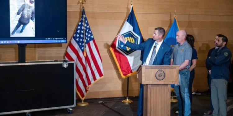 FBI publikon një video të të dyshuarit për vrasjen e Charlie Kirk, shpërblim prej 100,000 dollarësh për informacionin e dobishëm.