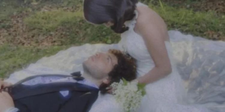 Foto/ Selena Gomez dhe Benny Blanco i japin fund beqarisë, çiftin e kurorëzon dashuria me një dasmë intime në Santa Barbara