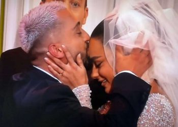 Foto/ Tragjedia në familjen Gjest, reagimi i Egli Takos: Më pikëllon, do të doja të mos e kisha lexuar kurrë këtë informacion.