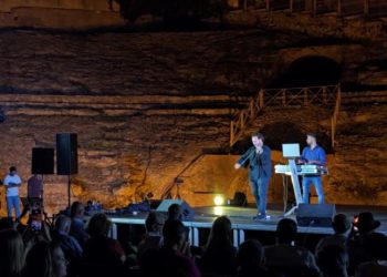 Foto dhe muzikë: Ekspozita e fotografit italian Fabrizio Loiacono në Amfiteatrin e Durrësit