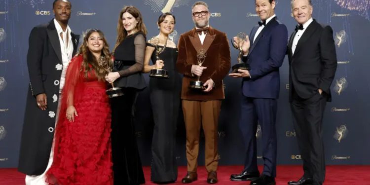 Gala e Çmimeve Emmy 2025: Tre serialet që morën çdo çmim.