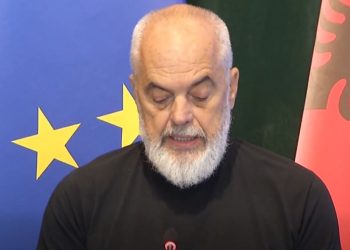 “Harxho, shpërdoro, dridh zinxhirin”: Rama sulmon menaxhimin e rrjetit të ujit, thotë se qytetarët duan ujë, jo decentralizim në rubinet.