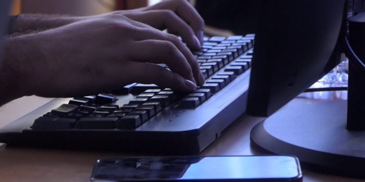 Hetimi i piramidave online: Arrestimi më i fundit dhe si u njoha me skemën që zhvillohej në Telegram