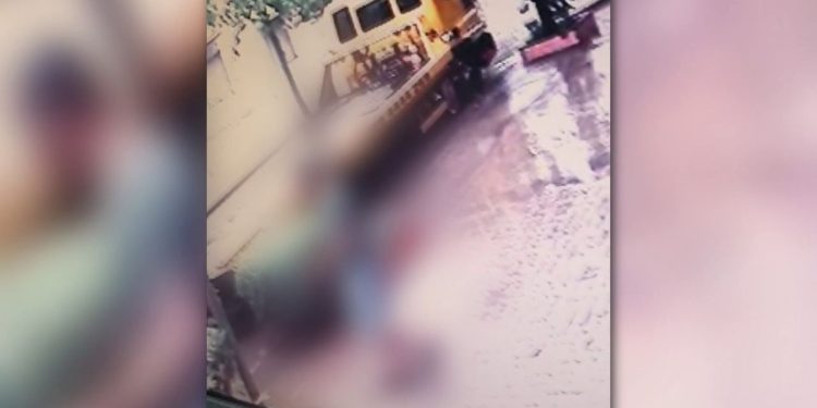 Humbi jetën nga shtylla e dëmtuar, publikohen pamjet e incidentit që i mori jetën 42-vjeçarit në Durrës, tragjedia ishte e paralajmëruar.