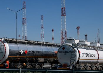 Hungaria pranon blerjen e naftës nga Rusia, Budapesti: Të tjerë vende europiane e bëjnë, po sulmohemi nga hipokritët.