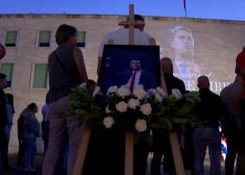 I përkujtohet Charlie Kirk në Tiranë, pas ekzekutimit më 10 shtator: Vlerësimi i aktivistit të së djathtës amerikane.