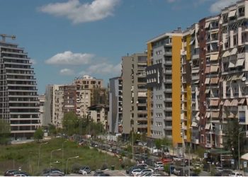 A ia vlen të investosh në blerjen e pronave? Tregu mund ta ketë arritur kulmin