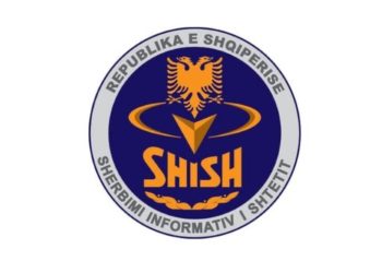 Nxjerrja e sekretit shtetëror/ Ish-kreu i SHISH në Berat dhe djali i tij vendosen nën akuzë për disa vepra kriminale