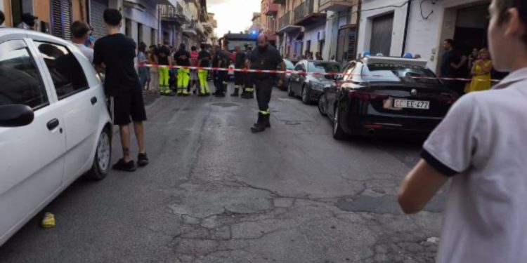 Kërcënoi se do të hidhte në erë një ndërtesë me bombola gazi, arrestohet shqiptari në Siçili, dyshohet se vuante nga probleme të shëndetit mendor