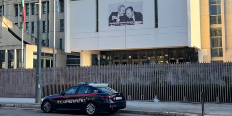 Itali/ Në arrati prej 19 vitesh, si e tradhtoi tatuazhi 52-vjeçarin shqiptar. Veprat penale që rëndojnë mbi të, do të vuajë 10 vite burg