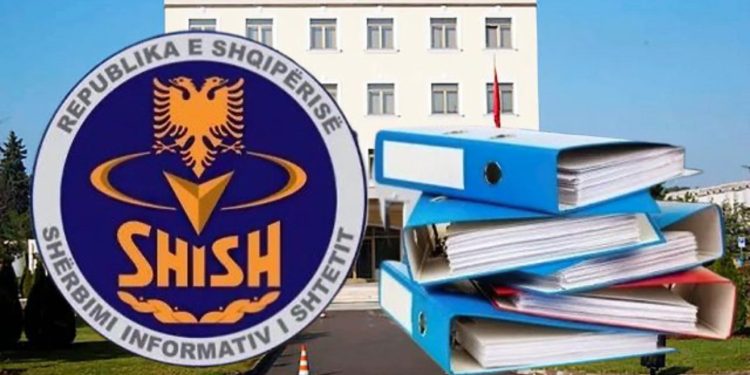 “SHISH nis hetim”/ Dy dosje u kopjuan nga ish-drejtori e dolën “në Pazar”. Çfarë informacionesh përmbanin?