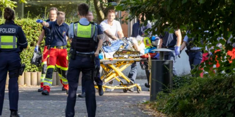 Plagosi mësuesen me thikë, policia gjermane vret 18-vjeçarin nga Kosova gjatë ndjekjes
