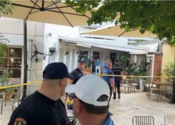 Dyshohet se ishte shënjestra e atentatit në Shkodër/ Kush është i plagosuri Erogen Vaso, vëllai i të akuzuarit nga GJKKO për vrasje dhe grup kriminal