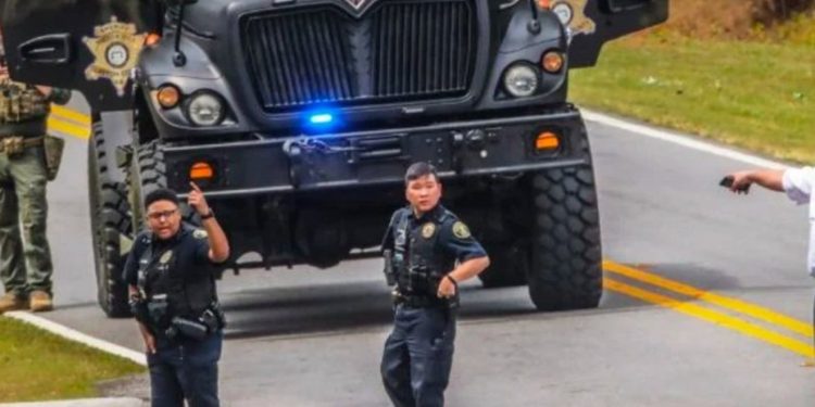 Tronditëse në SHBA/ Çmendet pas sherrit me gruan dhe vret 3 oficerë policie, 2 të tjerë të plagosur rëndë. Ekzekutohet agresori!