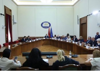 Zbardhen debatet në Konferencën e Kryetarëve/ Gjekmarkaj: Parlamenti është bërë si sallë lajmërimesh. Balla: Kërkesa juaj për debat pa formë