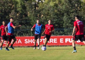 Sylvinho teston disa risi në miqësoren ndaj Gjilbraltarit, ja 11-tshja e parë!