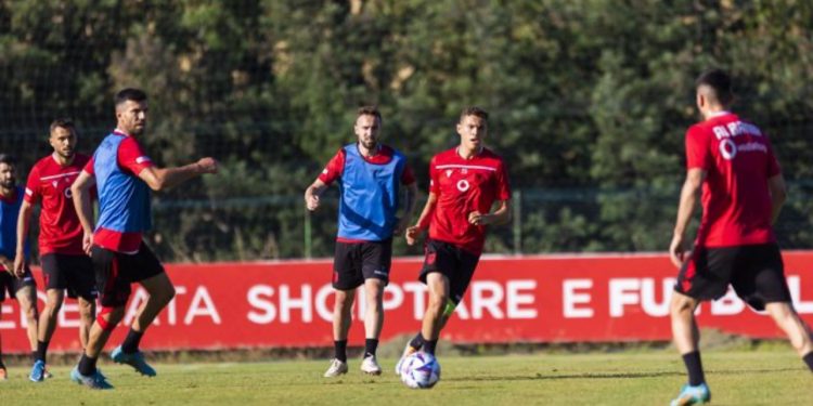 Sylvinho teston disa risi në miqësoren ndaj Gjilbraltarit, ja 11-tshja e parë!