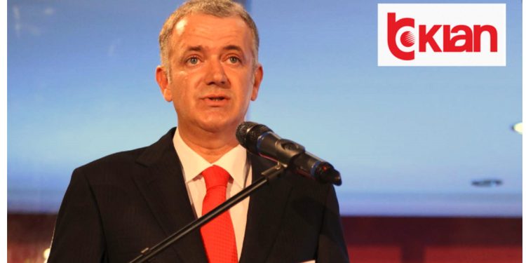 Si Aleksandër Frangaj dhe TV Klan po sulmon drejtorin e UKT pse i hoqi gazetarët që pagugeshin si këshilltarë me taksat e shqiptarëve