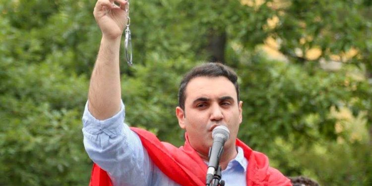 “Ushtari”i Belinda Ballukut në PD shfaqet i lumtur me shkarkimin e Veliajt nga këshilli bashikiak i Tiranës