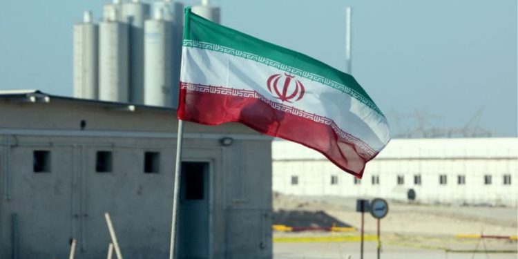 Irani 'Zbutet', pranon inspektimet bërthamore / Marrëveshja me IAEA vulosej