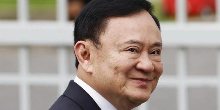 Ish-kryeministri i Tajlandës nuk arrin të shmangë burgimin, Gjykata vendos: Nuk do të ketë trajtim të veçantë për Thaksin.