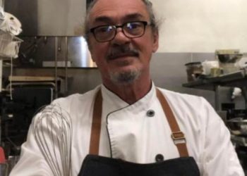 Ish-shefi i kuzhinës italiane në San Francisko, i akuzuar për tri grabitje bankash brenda 24 orëve, arrestohet.