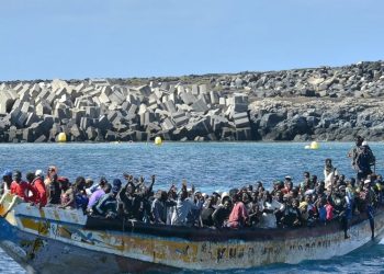 Ishte nisur një anije drejt Ishujve Kanarie, ku humbën jetën 70 persona! Qindra të pranishëm në bord, të mbijetuarit: Na sulmuan.