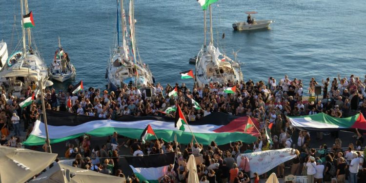 Italja dhe Spanja “bashkojnë forcat”, dërgojnë anije detare për të mbrojtur flotën në drejtim të Gazës.