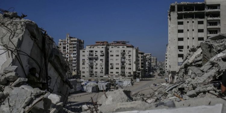 Izraeli nis sulme me raketat ndaj Gazës pas njoftimit të ministrit të Mbrojtjes: “Sulfet do të vazhdojnë deri në dorëzimin e Hamasit”